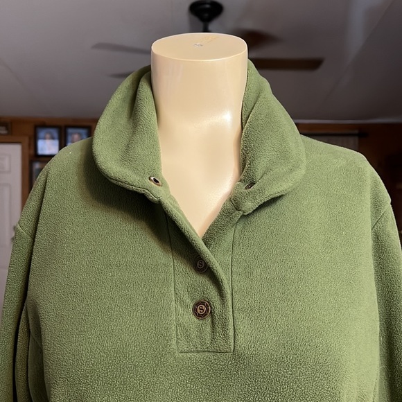 ButterFleece top - Picture 2 of 6